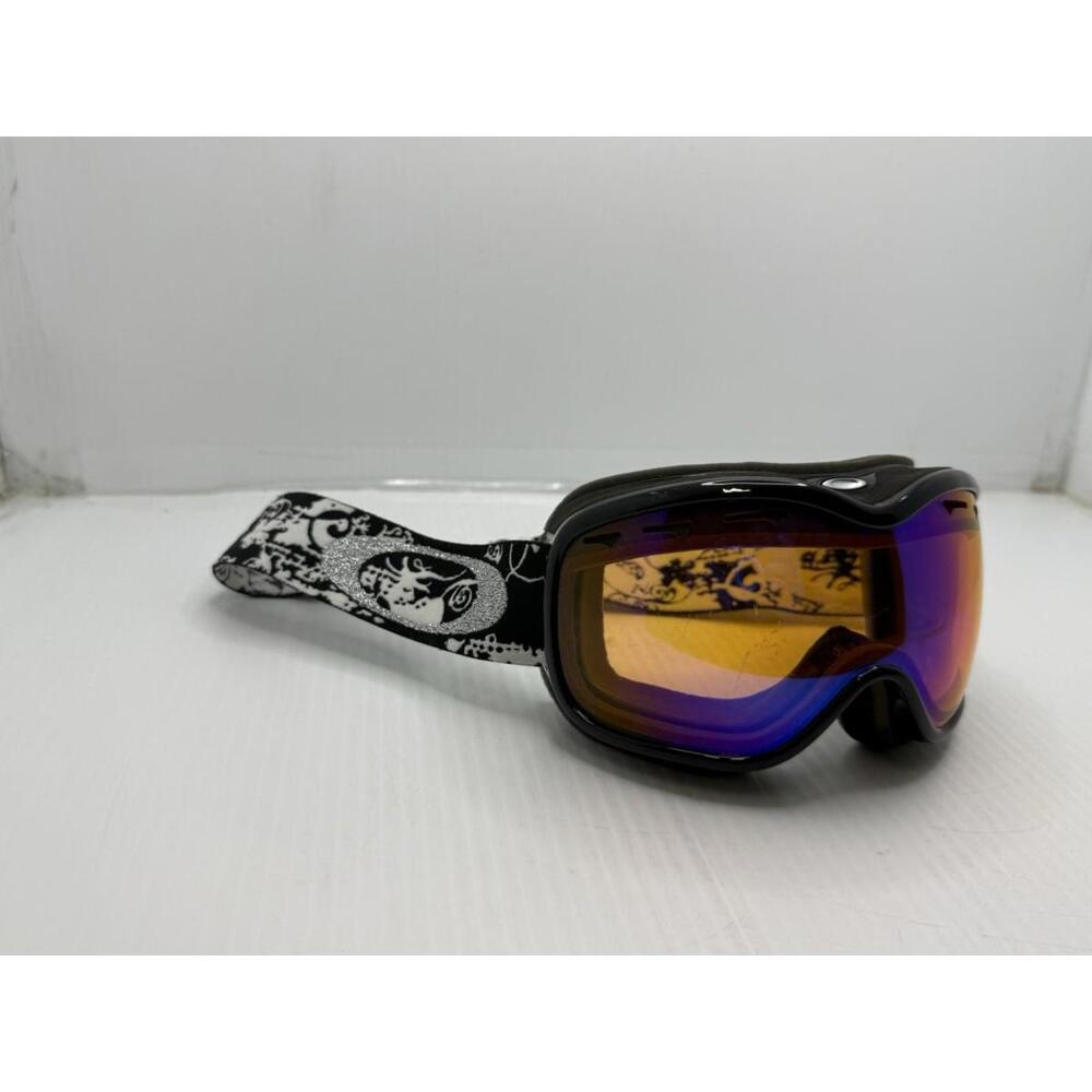 Oakley Ski Snowboard Goggles Iridium Lens Black Frame Adult Winter Sports